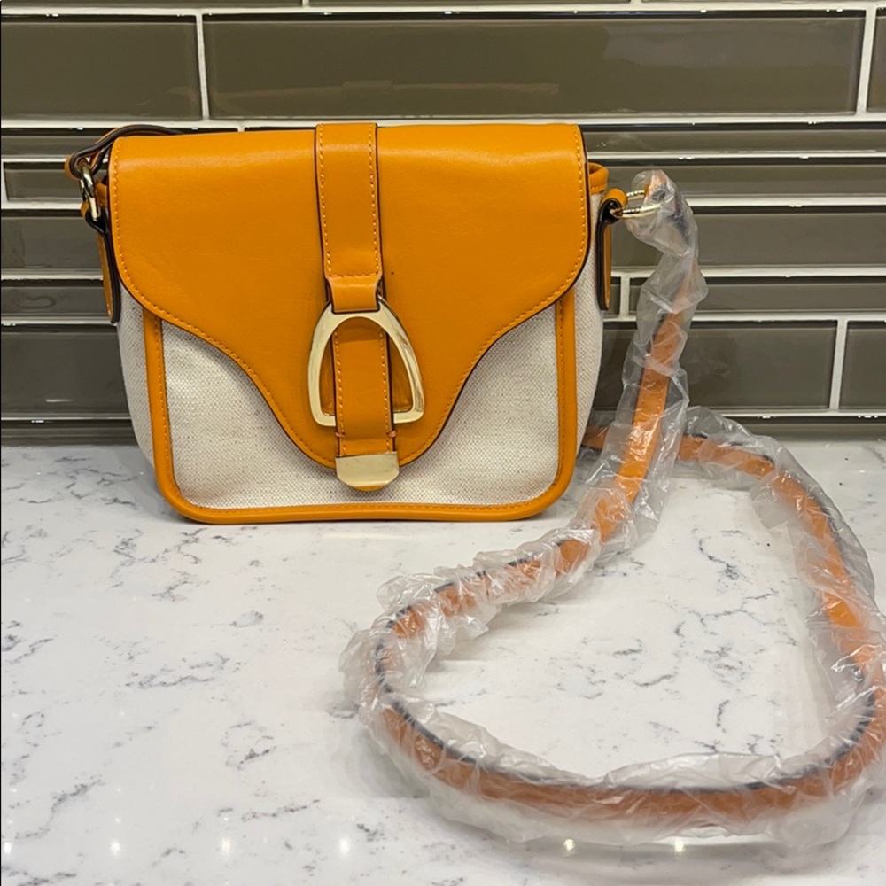 G.I.L.I crossbody leather & linen.   NWT